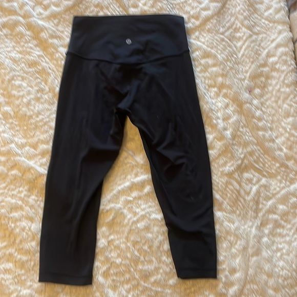 Lululemon capris - Picture 2 of 4
